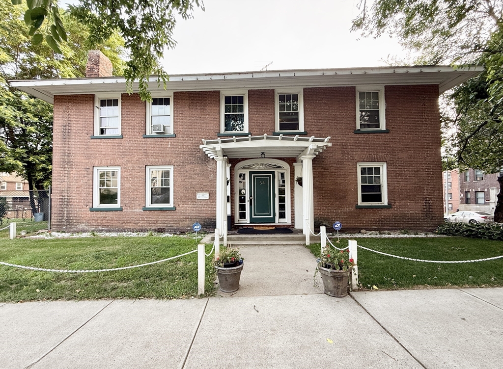 54 Ridgewood Pl, Springfield, Massachusetts, 10 Bedrooms Bedrooms, 17 Rooms Rooms,5 BathroomsBathrooms,Residential,For Sale,Ridgewood Pl,73552199