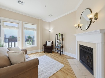 426 Mount Hope St, North Attleboro, Massachusetts, 1 Bedroom Bedrooms, 4 Rooms Rooms,1 BathroomBathrooms,Residential,For Sale,Mount Hope St,73537644