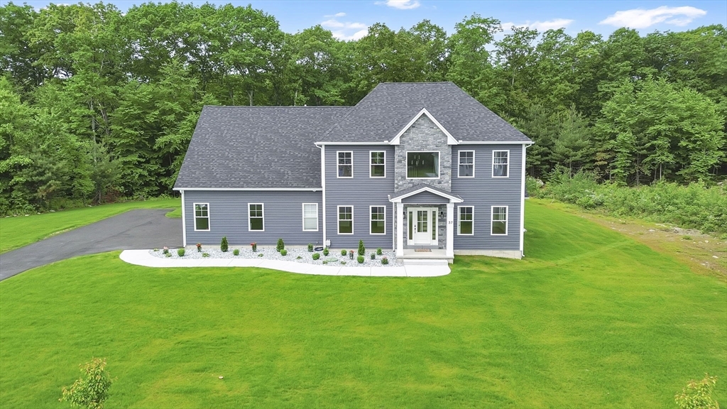 37 Balsam Hill Road, Ludlow, Massachusetts, 5 Bedrooms Bedrooms, 9 Rooms Rooms,3.5 BathroomsBathrooms,Residential,For Sale,Balsam Hill Road,73525971