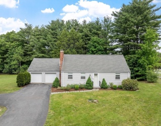 252 Great Rd, Maynard, Massachusetts, 4 Bedrooms Bedrooms, 7 Rooms Rooms,2 BathroomsBathrooms,Residential,For Sale,Great Rd,73529329