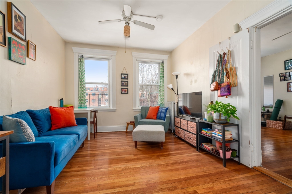 70 Strathmore Road, Boston, Massachusetts, 1 Bedroom Bedrooms, 2 Rooms Rooms,1 BathroomBathrooms,Residential,For Sale,Strathmore Road,73494368