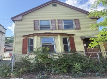 343 Essex Street, Lynn, Massachusetts, 2 Bedrooms Bedrooms, 5 Rooms Rooms,1 BathroomBathrooms,Residential,For Sale,Essex Street,73539493