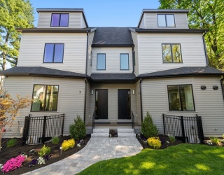 956 Walnut Street, Newton, Massachusetts, 5 Bedrooms Bedrooms, 9 Rooms Rooms,4 BathroomsBathrooms,Residential,For Sale,Walnut Street,73518137