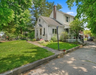 109 Cocasset St, Foxboro, Massachusetts, 3 Bedrooms Bedrooms, 10 Rooms Rooms,2 BathroomsBathrooms,Residential,For Sale,Cocasset St,73524370