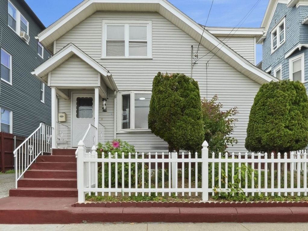 137 Reservoir Ave, Providence, Rhode Island, 3 Bedrooms Bedrooms, 5 Rooms Rooms,2 BathroomsBathrooms,Residential,For Sale,Reservoir Ave,73552439