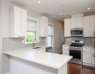 24 Mount Ida Road, Boston, Massachusetts, 2 Bedrooms Bedrooms, 5 Rooms Rooms,2 BathroomsBathrooms,Residential Lease,For Rent,Mount Ida Road,73552452