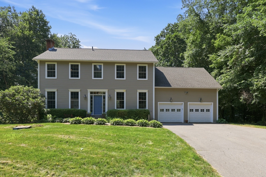272 Aldrich St, Belchertown, Massachusetts, 4 Bedrooms Bedrooms, 8 Rooms Rooms,2.5 BathroomsBathrooms,Residential,For Sale,Aldrich St,73552482