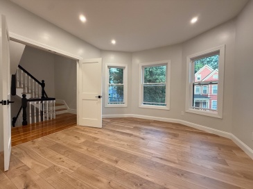 16 Willow Ave, Somerville, Massachusetts, 4 Bedrooms Bedrooms, 9 Rooms Rooms,2.5 BathroomsBathrooms,Residential Lease,For Rent,Willow Ave,73552486