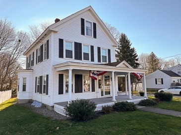 63 Maple Ave, Shrewsbury, Massachusetts, 2 Bedrooms Bedrooms, 5 Rooms Rooms,1 BathroomBathrooms,Residential Lease,For Rent,Maple Ave,73552330 63 Maple Ave, Shrewsbury, Massachusetts, 2 Bedrooms Bedrooms, 5 Rooms Rooms,1 BathroomBathrooms,Residential Lease,For Rent,Maple Ave,73552330