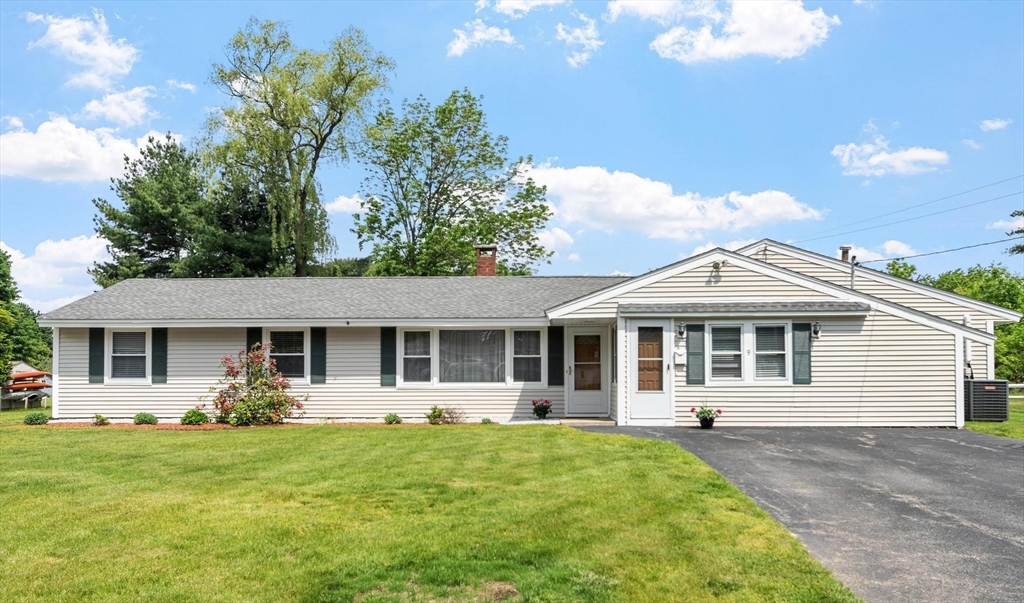 9 Ansie Road, Chelmsford, Massachusetts, 4 Bedrooms Bedrooms, 10 Rooms Rooms,2.5 BathroomsBathrooms,Residential,For Sale,Ansie Road,73525964
