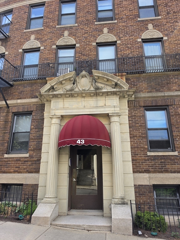 43 Glenville Ave, Boston, Massachusetts, 1 Bedroom Bedrooms, 3 Rooms Rooms,1 BathroomBathrooms,Residential Lease,For Rent,Glenville Ave,73520920