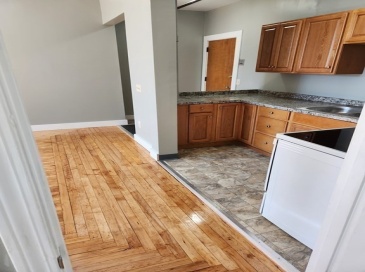 15 N Main St, Attleboro, Massachusetts, 1 Bedroom Bedrooms, 3 Rooms Rooms,1 BathroomBathrooms,Residential Lease,For Rent,N Main St,73507591