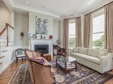 212 Beacon Street, Boston, Massachusetts, 2 Bedrooms Bedrooms, 6 Rooms Rooms,2.5 BathroomsBathrooms,Residential Lease,For Rent,Beacon Street,73552379