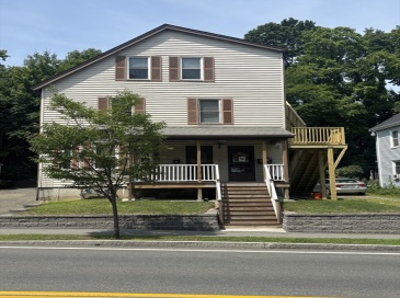 72 Vernon St, Wakefield, Massachusetts, 1 Bedroom Bedrooms, 3 Rooms Rooms,1 BathroomBathrooms,Residential Lease,For Rent,Vernon St,73552392
