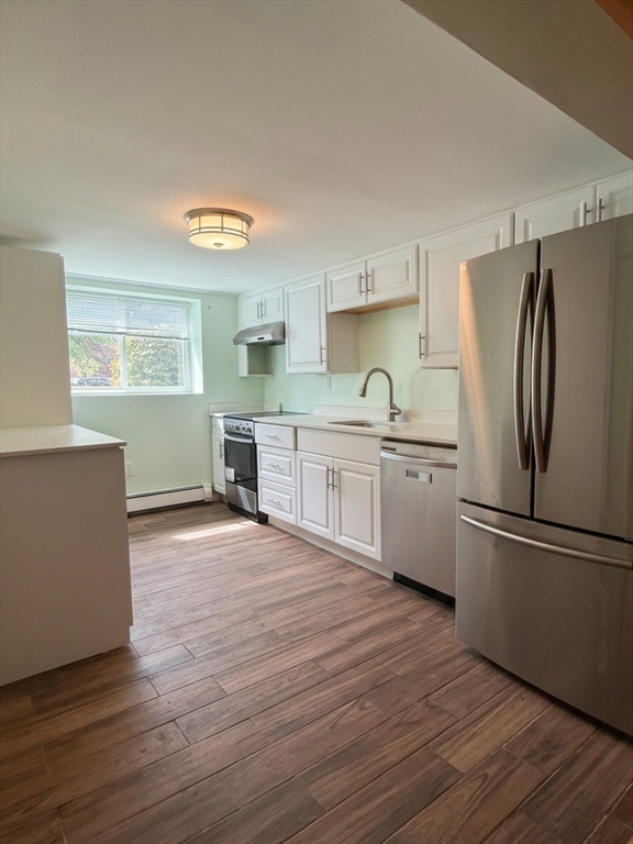 56 Bryon Rd, Brookline, Massachusetts, 2 Bedrooms Bedrooms, 5 Rooms Rooms,1 BathroomBathrooms,Residential Lease,For Rent,Bryon Rd,73552416