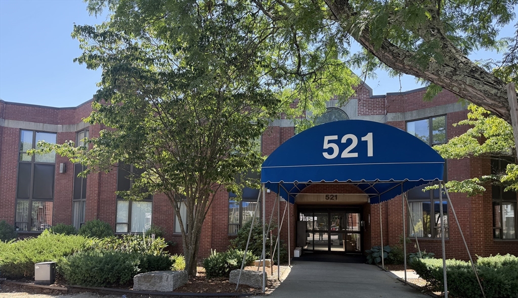 521 Mount Auburn, Watertown, Massachusetts, ,Commercial Lease,For Rent,Mount Auburn,73552578