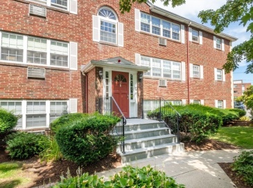 5 Cass Street, Boston, Massachusetts, 2 Bedrooms Bedrooms, 4 Rooms Rooms,1 BathroomBathrooms,Residential,For Sale,Cass Street,73552580