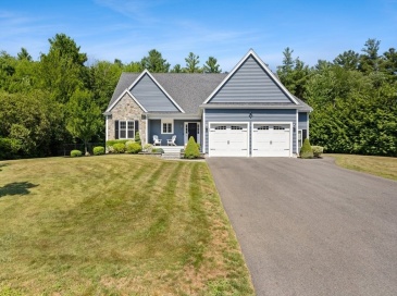 70 Cynthia Rd, Abington, Massachusetts, 3 Bedrooms Bedrooms, 6 Rooms Rooms,2 BathroomsBathrooms,Residential,For Sale,Cynthia Rd,73552516