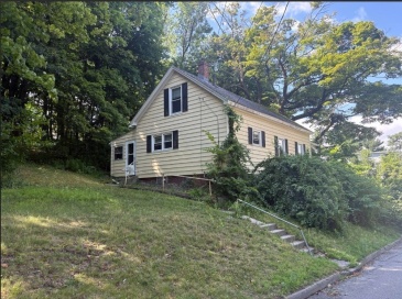 118 Norfolk Street, Worcester, Massachusetts, 3 Bedrooms Bedrooms, 6 Rooms Rooms,1 BathroomBathrooms,Residential,For Sale,Norfolk Street,73552591