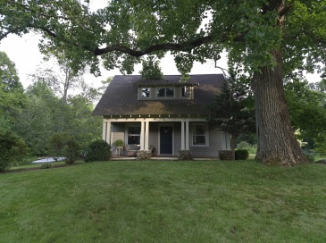 116 Hill Street, Topsfield, Massachusetts, 2 Bedrooms Bedrooms, 8 Rooms Rooms,1 BathroomBathrooms,Residential,For Sale,Hill Street,73552629