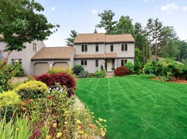 68 Trout Farm Ln, Duxbury, Massachusetts, 3 Bedrooms Bedrooms, 6 Rooms Rooms,2.5 BathroomsBathrooms,Residential,For Sale,Trout Farm Ln,73552649