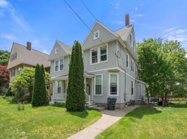158 Main St, Upton, Massachusetts, 7 Bedrooms Bedrooms, 13 Rooms Rooms,3 BathroomsBathrooms,Residential Income,For Sale,Main St,73552661