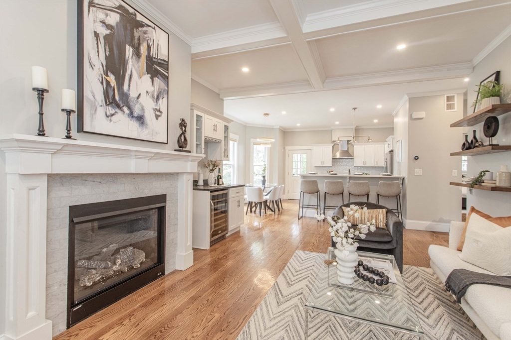 40 Harvard Street, Somerville, Massachusetts, 3 Bedrooms Bedrooms, 6 Rooms Rooms,2.5 BathroomsBathrooms,Residential Lease,For Rent,Harvard Street,73552512