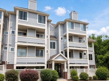 200 Falls Blvd, Quincy, Massachusetts, 2 Bedrooms Bedrooms, 5 Rooms Rooms,1.5 BathroomsBathrooms,Residential Lease,For Rent,Falls Blvd,73552555
