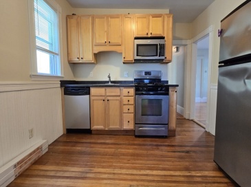 86 Conwell Ave, Somerville, Massachusetts, 3 Bedrooms Bedrooms, 5 Rooms Rooms,1 BathroomBathrooms,Residential Lease,For Rent,Conwell Ave,73552664