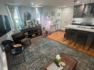 100 E Brookline St, Boston, Massachusetts, 2 Bedrooms Bedrooms, 4 Rooms Rooms,1 BathroomBathrooms,Residential Lease,For Rent,E Brookline St,73552662