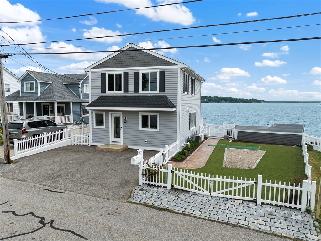 177 Seaconnet Blvd, Portsmouth, Rhode Island, 2 Bedrooms Bedrooms, 10 Rooms Rooms,2.5 BathroomsBathrooms,Residential,For Sale,Seaconnet Blvd,73552670