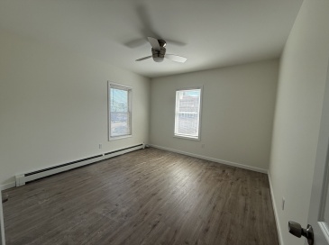 27 Intervale St, Brockton, Massachusetts, 2 Bedrooms Bedrooms, 4 Rooms Rooms,1 BathroomBathrooms,Residential Lease,For Rent,Intervale St,73552686
