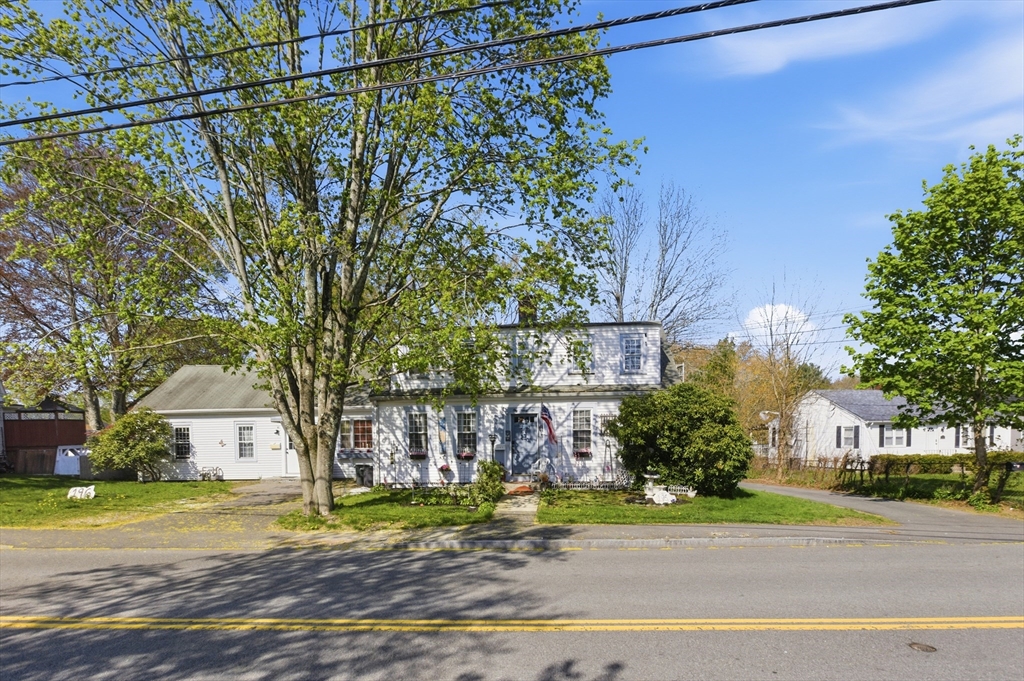 196 Highland S, Taunton, Massachusetts, 7 Bedrooms Bedrooms, 19 Rooms Rooms,5 BathroomsBathrooms,Residential Income,For Sale,Highland S,73552696