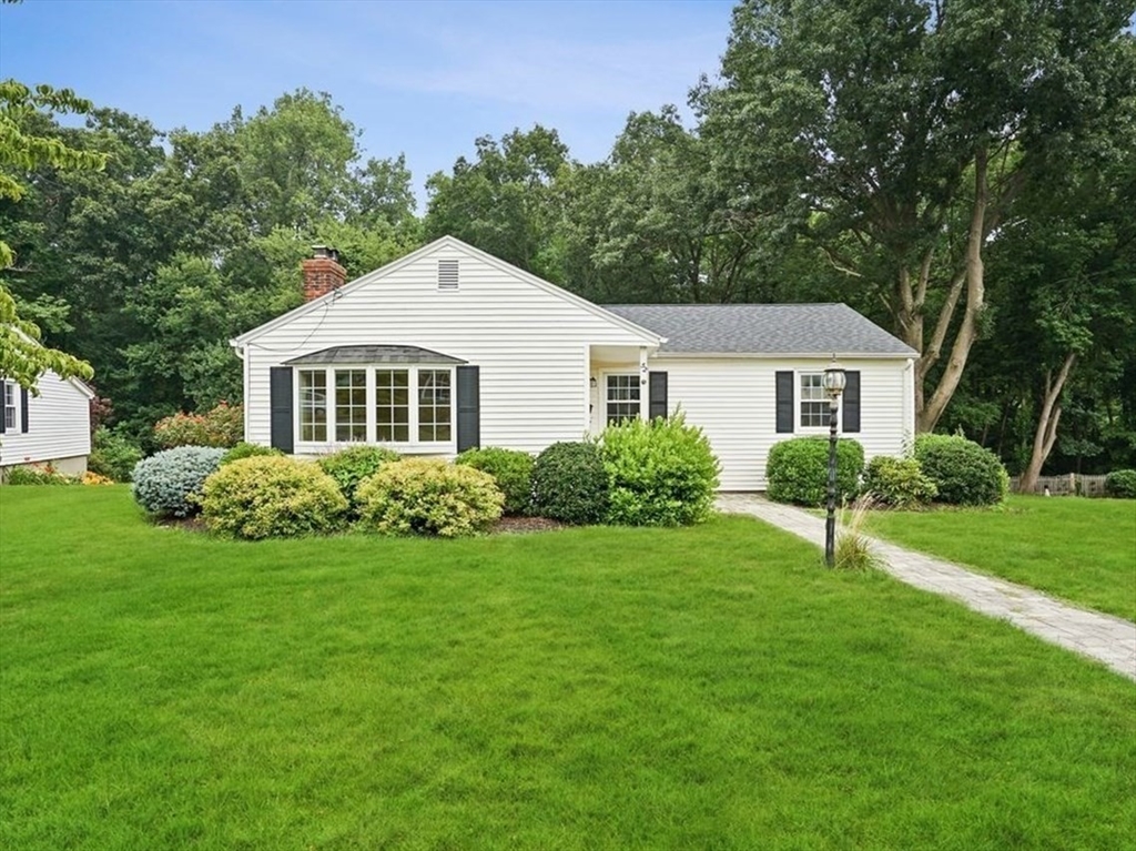 52 Cecile Drive, Chicopee, Massachusetts, 2 Bedrooms Bedrooms, 5 Rooms Rooms,1 BathroomBathrooms,Residential,For Sale,Cecile Drive,73552722