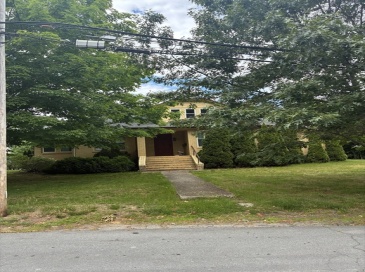 350 Plain Street, Braintree, Massachusetts, 1 Bedroom Bedrooms, 3 Rooms Rooms,1 BathroomBathrooms,Residential Lease,For Rent,Plain Street,73552728