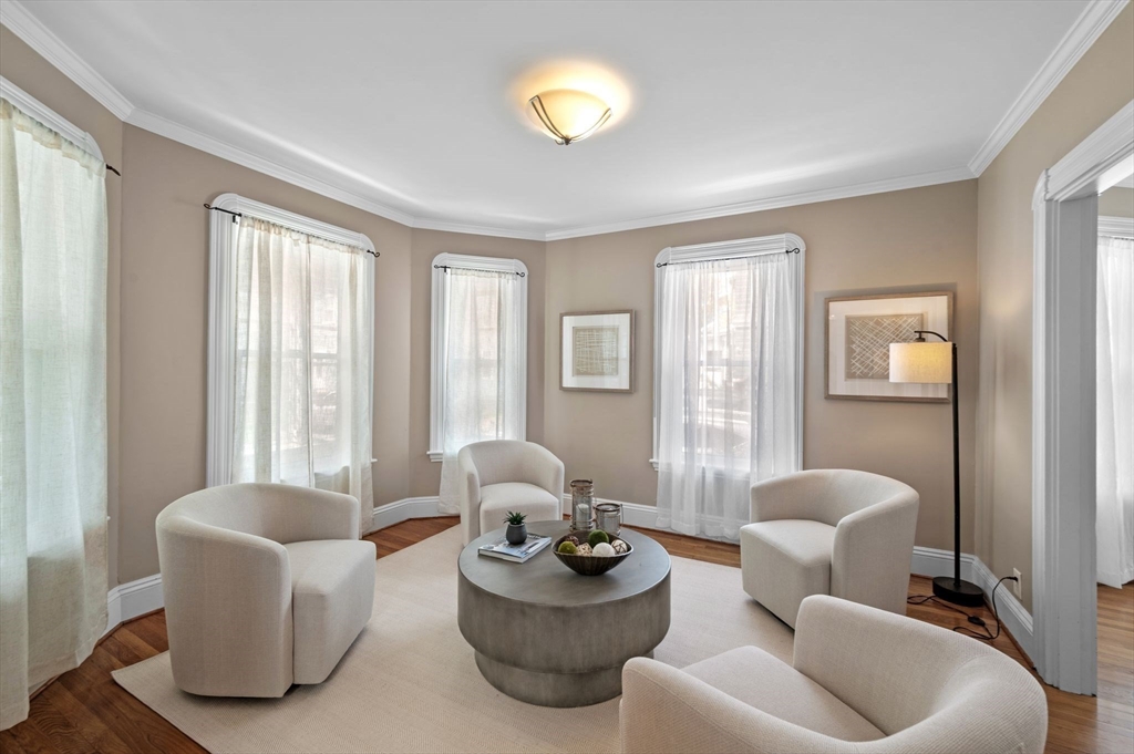 2 Ellis Terrace, Swampscott, Massachusetts, 3 Bedrooms Bedrooms, 8 Rooms Rooms,2 BathroomsBathrooms,Residential,For Sale,Ellis Terrace,73516523