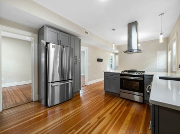 24 Howes St, Boston, Massachusetts, 3 Bedrooms Bedrooms, 4 Rooms Rooms,2 BathroomsBathrooms,Residential Lease,For Rent,Howes St,73543901