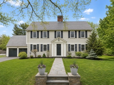 74 Wedgemere Avenue, Winchester, Massachusetts, 5 Bedrooms Bedrooms, 13 Rooms Rooms,4.5 BathroomsBathrooms,Residential,For Sale,Wedgemere Avenue,73499151