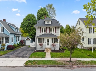 45 Bay State Rd, Worcester, Massachusetts, 4 Bedrooms Bedrooms, 7 Rooms Rooms,1.5 BathroomsBathrooms,Residential,For Sale,Bay State Rd,73526054