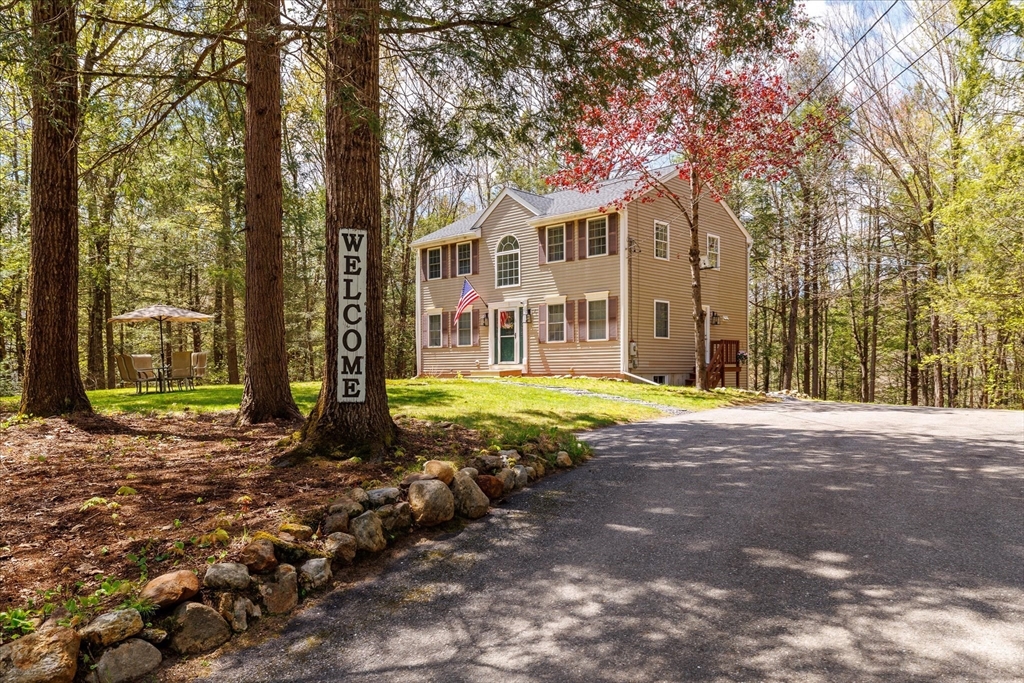 23 Birches Rd, Hubbardston, Massachusetts, 3 Bedrooms Bedrooms, 7 Rooms Rooms,1.5 BathroomsBathrooms,Residential,For Sale,Birches Rd,73519006
