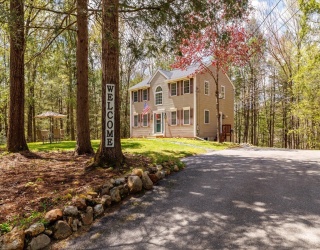 23 Birches Rd, Hubbardston, Massachusetts, 3 Bedrooms Bedrooms, 7 Rooms Rooms,1.5 BathroomsBathrooms,Residential,For Sale,Birches Rd,73519006