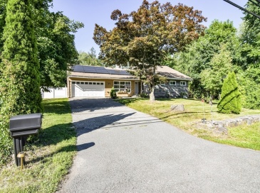 678 Massachusetts Ave, North Andover, Massachusetts, 4 Bedrooms Bedrooms, 6 Rooms Rooms,1.5 BathroomsBathrooms,Residential,For Sale,Massachusetts Ave,73552776 678 Massachusetts Ave, North Andover, Massachusetts, 4 Bedrooms Bedrooms, 6 Rooms Rooms,1.5 BathroomsBathrooms,Residential,For Sale,Massachusetts Ave,73552776