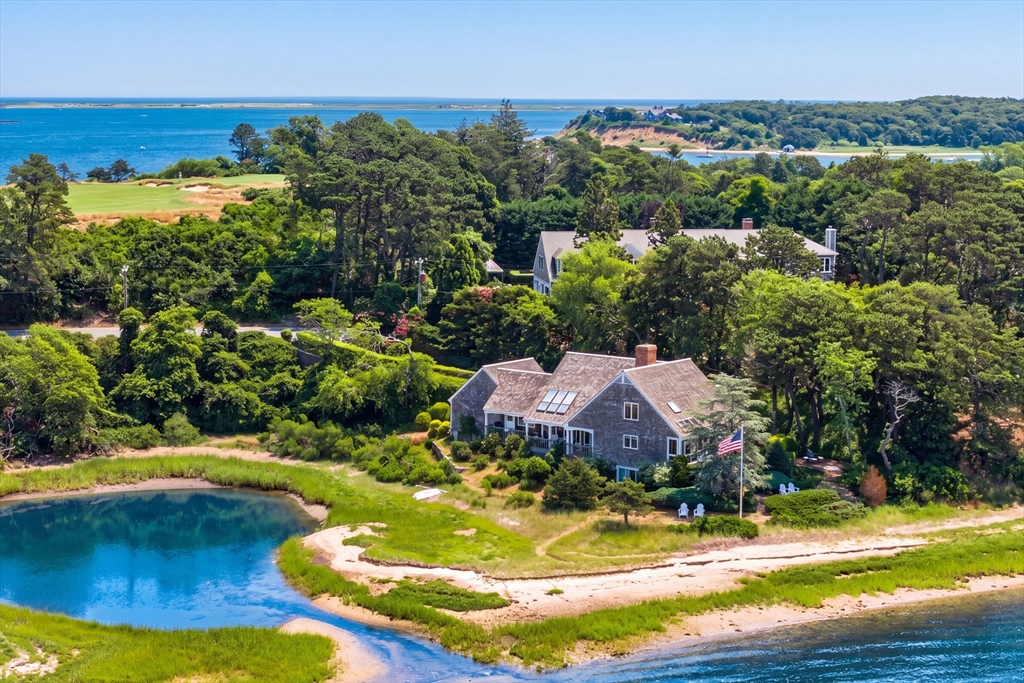 600 Fox Hill Rd, Chatham, Massachusetts, 3 Bedrooms Bedrooms, 7 Rooms Rooms,3.5 BathroomsBathrooms,Residential,For Sale,Fox Hill Rd,73552814