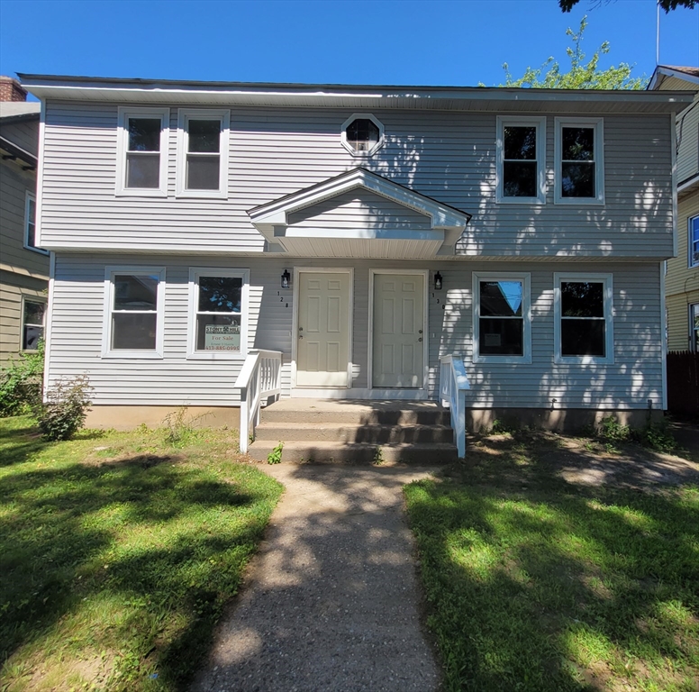 128 Woodmont St, Springfield, Massachusetts, 4 Bedrooms Bedrooms, 8 Rooms Rooms,2 BathroomsBathrooms,Residential Income,For Sale,Woodmont St,73552817