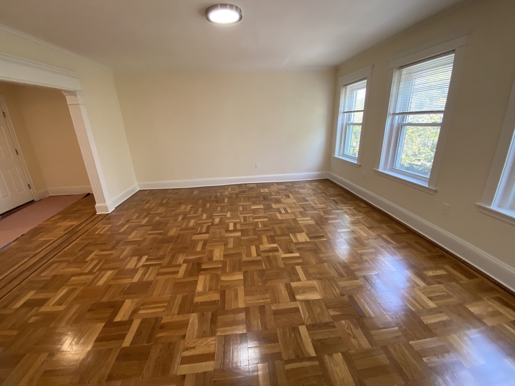 98 Toxteth Street, Brookline, Massachusetts, 3 Bedrooms Bedrooms, 5 Rooms Rooms,2 BathroomsBathrooms,Residential Lease,For Rent,Toxteth Street,73552736