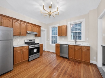 42 Etna, Boston, Massachusetts, 5 Bedrooms Bedrooms, 7 Rooms Rooms,2 BathroomsBathrooms,Residential Lease,For Rent,Etna,73552746