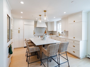237 Bunker Hill St, Boston, Massachusetts, 3 Bedrooms Bedrooms, 6 Rooms Rooms,2.5 BathroomsBathrooms,Residential,For Sale,Bunker Hill St,73552745