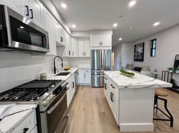 169 Maverick St, Boston, Massachusetts, 3 Bedrooms Bedrooms, 7 Rooms Rooms,3 BathroomsBathrooms,Residential Lease,For Rent,Maverick St,73552760
