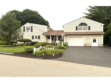 16 Mount View Ave, Auburn, Massachusetts, 3 Bedrooms Bedrooms, 8 Rooms Rooms,2 BathroomsBathrooms,Residential,For Sale,Mount View Ave,73552969 16 Mount View Ave, Auburn, Massachusetts, 3 Bedrooms Bedrooms, 8 Rooms Rooms,2 BathroomsBathrooms,Residential,For Sale,Mount View Ave,73552969