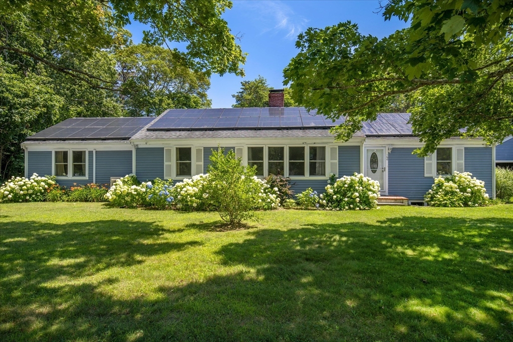 160 Lincoln Rd., Barnstable, Massachusetts, 3 Bedrooms Bedrooms, 7 Rooms Rooms,2 BathroomsBathrooms,Residential,For Sale,Lincoln Rd.,73553026